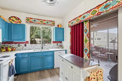 3858 S Camino Del Golfista, Green Valley, AZ 85614 - Photo 5