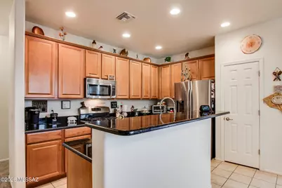 7040 W Hidden River Way, Tucson, AZ 85757 - Photo 3