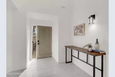 6082 N Running Deer Circle, Tucson, AZ 85750 - Photo 5