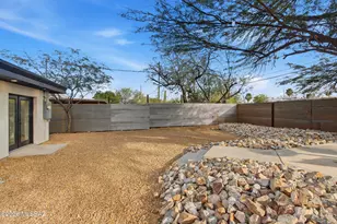 2208 E 19th St, Tucson, AZ 85719 - Photo 23
