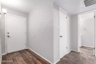 1620 N Wilmot Road #UNIT D271, Tucson, AZ 85712 - Photo 3