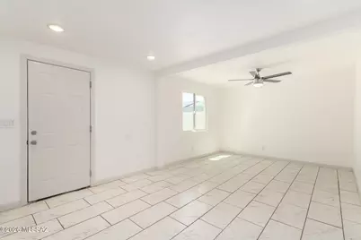 2429 E Cameron Vista, Tucson, AZ 85713 - Photo 7
