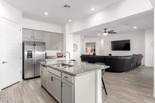 7737 S Indian Wheat Wy, Tucson, AZ 85747 - Photo 13