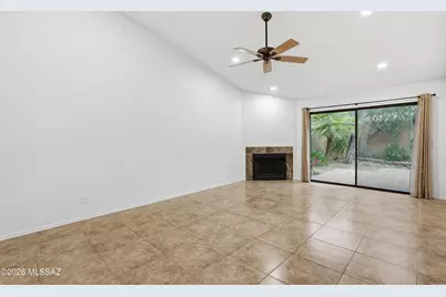 1353 E Stoney Canyon Circle, Tucson, AZ 85737 - Photo 5