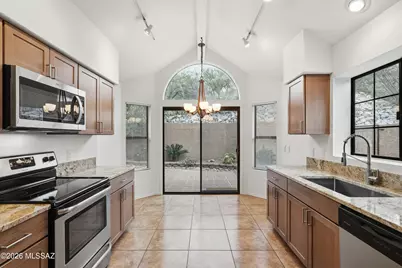 1353 E Stoney Canyon Circle, Tucson, AZ 85737 - Photo 9