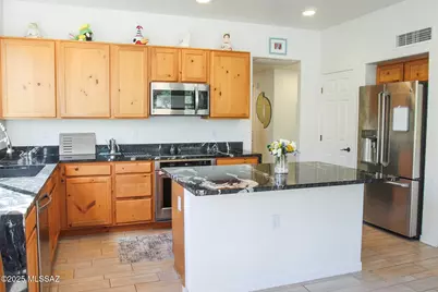 5202 N Spring View Drive, Tucson, AZ 85749 - Photo 13