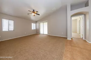 8187 S Camino SERPE, Tucson, AZ 85747 - Photo 9