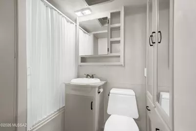 200 N Holiday Drive, Oracle, AZ 85623 - Photo 43