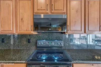 1001 N Desert Deer Ps, Green Valley, AZ 85614 - Photo 9