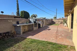 8556 E Kenyon Dr, Tucson, AZ 85710 - Photo 27