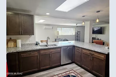 8556 E Kenyon Drive, Tucson, AZ 85710 - Photo 5
