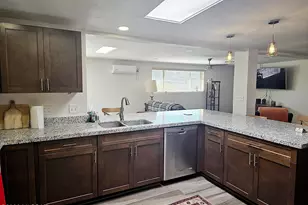 8556 E Kenyon Dr, Tucson, AZ 85710 - Photo 5