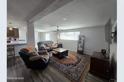 8556 E Kenyon Drive, Tucson, AZ 85710 - Photo 9