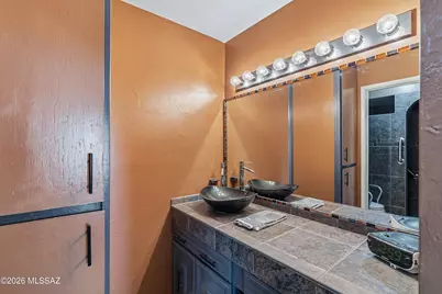 1122 N Abrego Drive, Green Valley, AZ 85614 - Photo 19