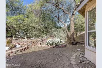 345 E Shore Cliff Place, Oro Valley, AZ 85737 - Photo 33