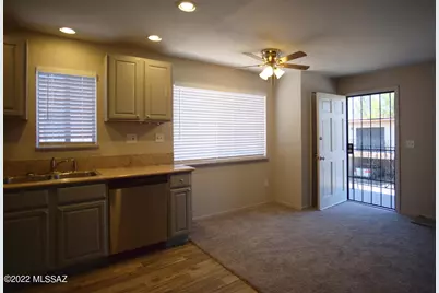 6709 E Calle La Paz #D, Tucson, AZ 85715 - Photo 3