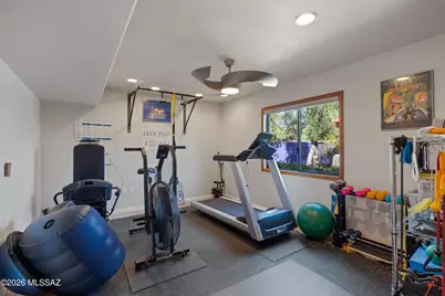 2301 E Greenlee Road, Tucson, AZ 85719 - Photo 33
