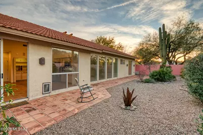 5590 N Waterfield Drive, Tucson, AZ 85750 - Photo 17