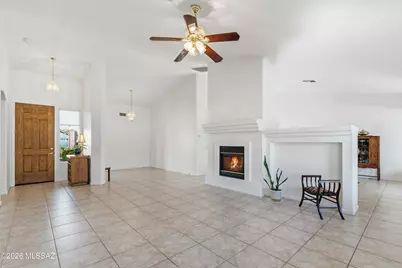 2315 E Bonita Canyon Drive, Green Valley, AZ 85614 - Photo 11