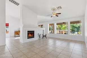 2315 E Bonita Canyon Dr, Green Valley, AZ 85614 - Photo 9