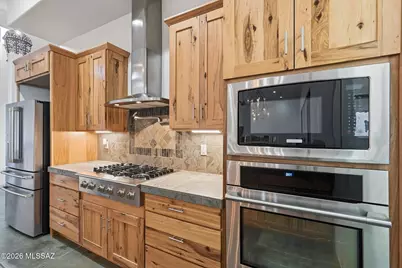 648 E Canyon Rock Road, Green Valley, AZ 85614 - Photo 7