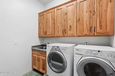 648 E Canyon Rock Road, Green Valley, AZ 85614 - Photo 29