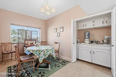 1432 W Camino Alicante, Green Valley, AZ 85622 - Photo 7