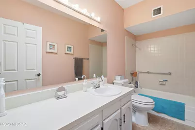 1432 W Camino Alicante, Green Valley, AZ 85622 - Photo 9