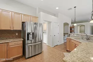 501 N Michelangelo Dr, Green Valley, AZ 85614 - Photo 11