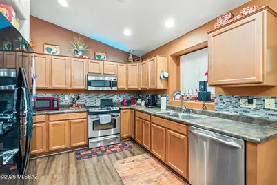 17276 S Sienna Bluffs Trail, Vail, AZ 85641 - Photo 9