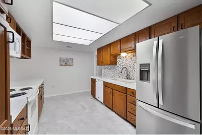 763 W Bella Vista Drive, Green Valley, AZ 85614 - Photo 13