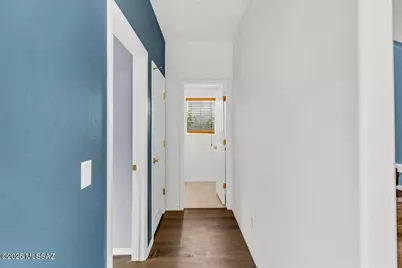 10054 E Cedar Hill Drive, Tucson, AZ 85748 - Photo 11