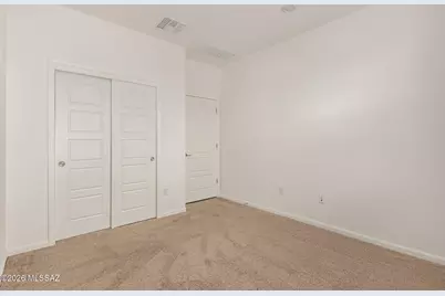 7803 S Sugarbend Drive, Tucson, AZ 85757 - Photo 15