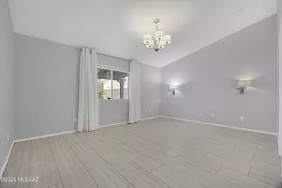 8165 E Smooth Sumac Lane, Tucson, AZ 85710 - Photo 21