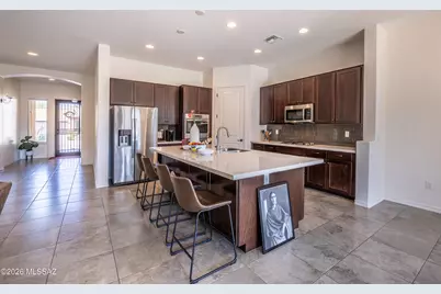 8881 E Wright School Loop, Tucson, AZ 85715 - Photo 5