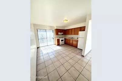 525 N Cherokee Avenue, Tucson, AZ 85745 - Photo 3