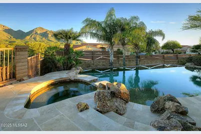 11158 N Pusch Ridge Vistas Drive, Oro Valley, AZ 85737 - Photo 23