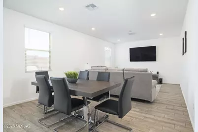 7121 W Vineridge Drive, Tucson, AZ 85757 - Photo 7