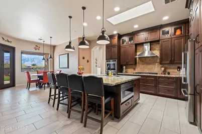 12072 N Portico Place, Oro Valley, AZ 85755 - Photo 11