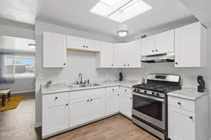 4865 E 23rd St, Tucson, AZ 85711 - Photo 13