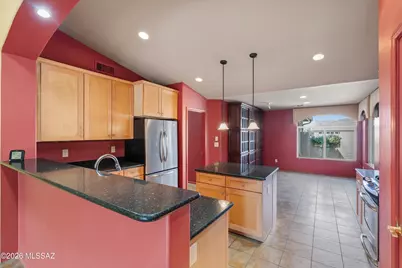 2630 E Genevieve Way, Green Valley, AZ 85614 - Photo 13