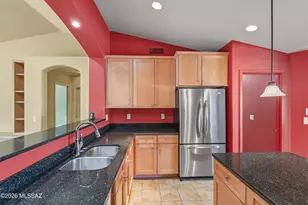 2630 E Genevieve Way, Green Valley, AZ 85614 - Photo 15