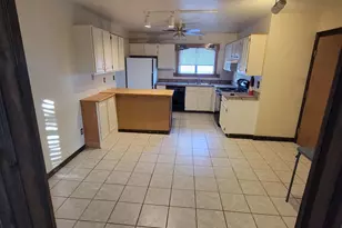 3600 W Butterfly Ln, Tucson, AZ 85742 - Photo 7