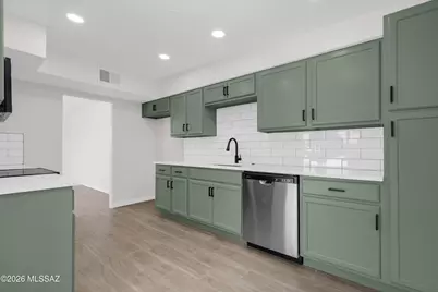 7081 E Calle Betelgeux, Tucson, AZ 85710 - Photo 13