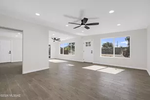 7081 E Calle Betelgeux, Tucson, AZ 85710 - Photo 9