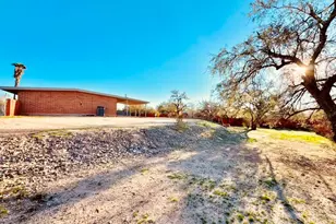 1981 W Khaibar Pl, Tucson, AZ 85704 - Photo 37