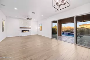 1005 W Lark Bunting Ln, Oro Valley, AZ 85755 - Photo 9