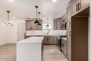 2032 E Florence Dr, Tucson, AZ 85719 - Photo 13