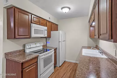 6335 N Barcelona Lane #716, Tucson, AZ 85704 - Photo 3