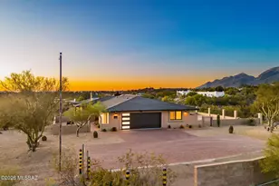 4905 N Craycroft Rd, Tucson, AZ 85718 - Photo 1